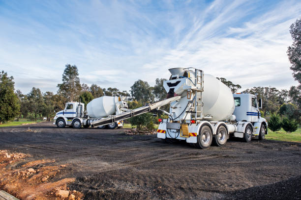 Best Concrete Contractor Near Me  in Porterville, CA